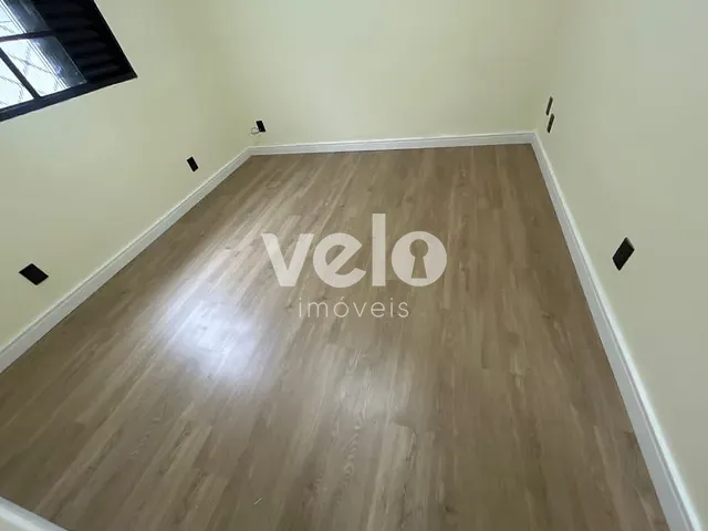 Casa 2 quartos e 2 banheiros, à venda, no bairro Vila São José em Taubaté