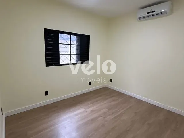 Casa 2 quartos e 2 banheiros, à venda, no bairro Vila São José em Taubaté