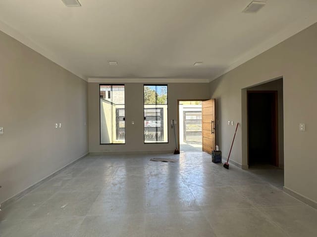 Casa com 200m² 3 quartos e 2 banheiros, à venda, no bairro Sierra em Extrema