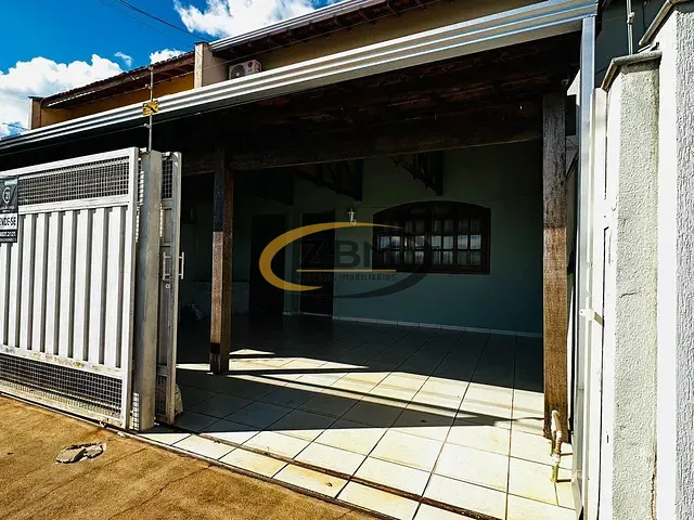 Casa com 182m² 3 quartos e 3 banheiros, à venda, no bairro Jardim Albatroz em Londrina