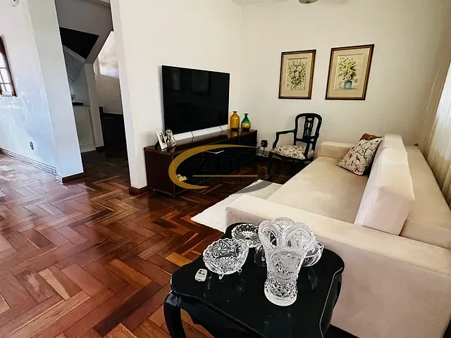 Casa com 182m² 3 quartos e 3 banheiros, à venda, no bairro Jardim Albatroz em Londrina