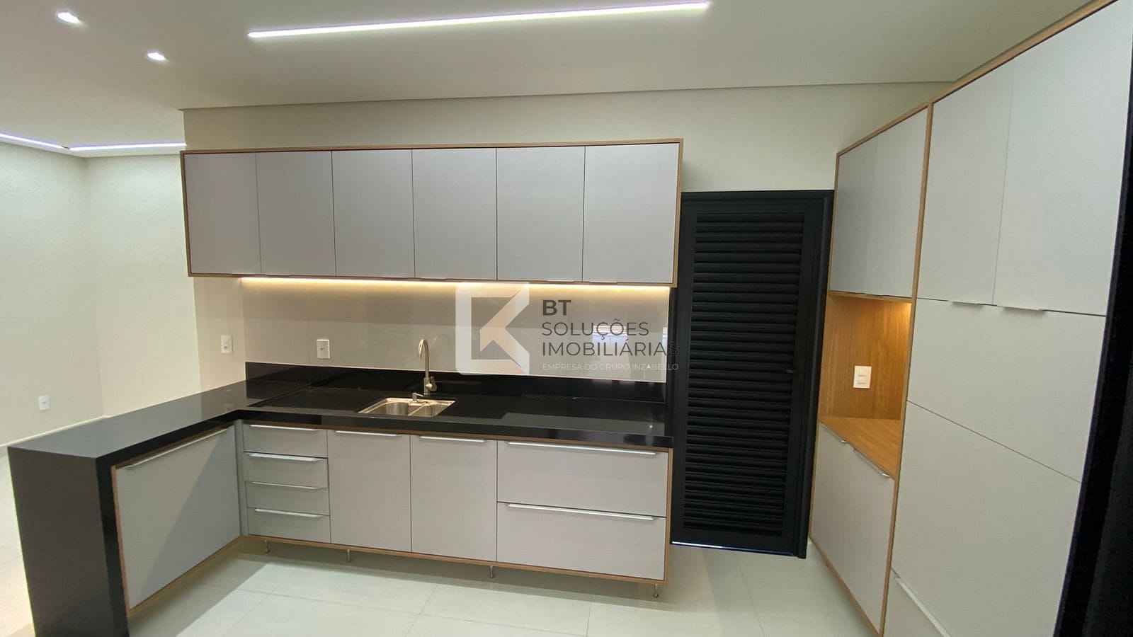 Casa à venda com 3 quartos, 115m² - Foto 10