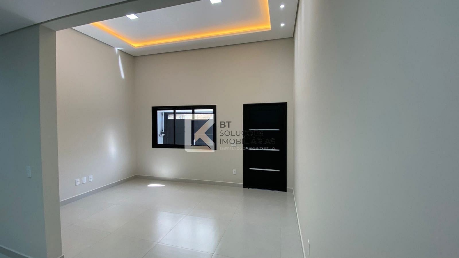Casa à venda com 3 quartos, 115m² - Foto 4