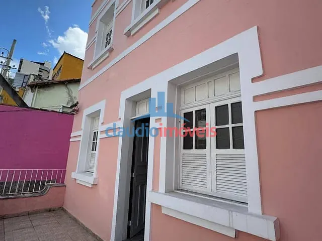 Casa com 224m² 3 quartos e 2 banheiros, à venda, no bairro Centro em Barra Mansa