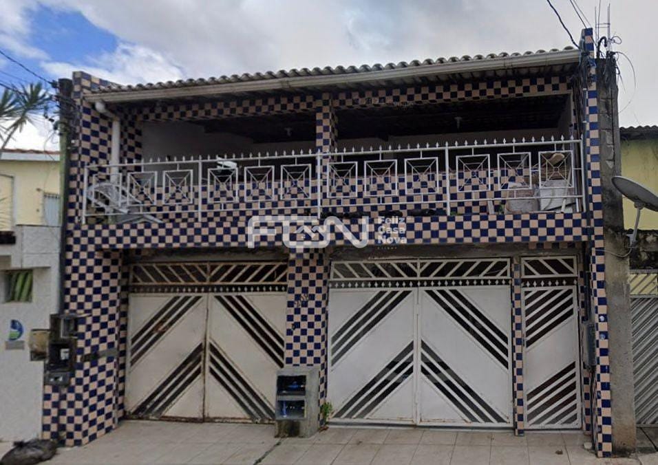 Casa, 4 quartos, 180 m² - Foto 1