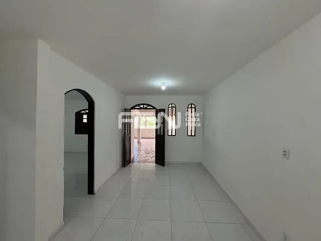 Casa 4 quartos e 2 banheiros, à venda, no bairro Bela Vista em Camaçari