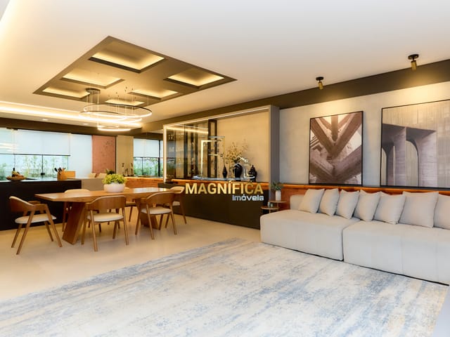 Casa 3 quartos e 7 banheiros, à venda, no bairro Uberaba em Curitiba