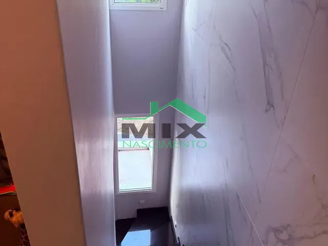 Casa com 371m² 5 quartos e 5 banheiros, à venda, no bairro Vila Santo Antônio em Cotia