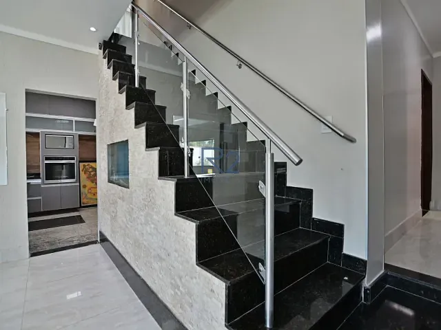 Casa com 800m² 4 quartos e 5 banheiros, à venda, no bairro Setor Habitacional Arniqueira (águas Claras) em Brasília