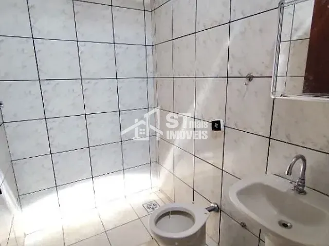 Casa com 100m² 2 quartos e 2 banheiros, para alugar, no bairro Lt João Teixeira Fi em Andradas