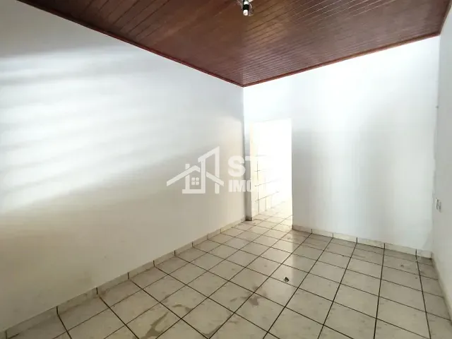 Casa com 100m² 2 quartos e 2 banheiros, para alugar, no bairro Lt João Teixeira Fi em Andradas