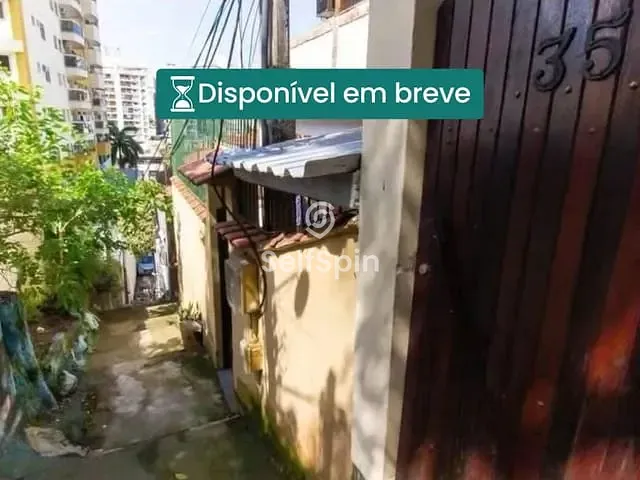 Casa 2 quartos e 1 banheiro, para alugar, no bairro Santa Rosa em Niterói