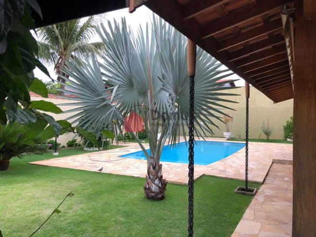 Casa com 720m², à venda, no bairro Jardim Residencial Doutor Lessa em Pindamonhangaba