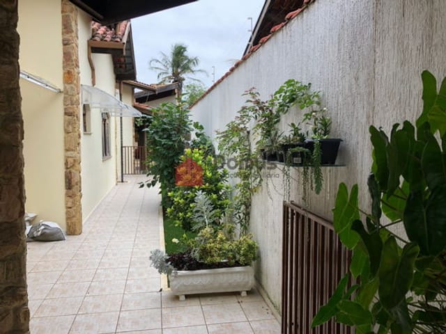 Casa com 720m², à venda, no bairro Jardim Residencial Doutor Lessa em Pindamonhangaba