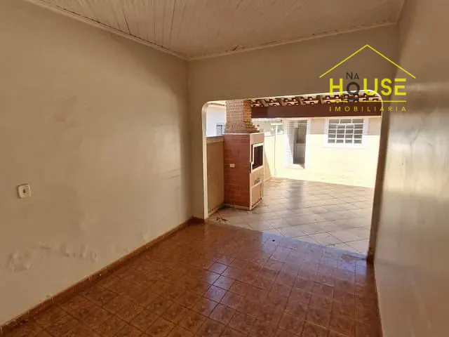 Casa com 300m² 3 quartos e 1 banheiro, à venda, no bairro Patrimônio Novo em Votuporanga