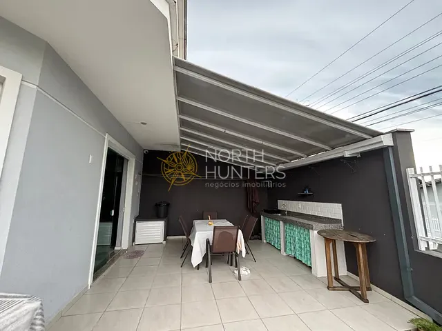 Casa com 142m² 3 quartos e 4 banheiros, à venda, no bairro Glória em Joinville
