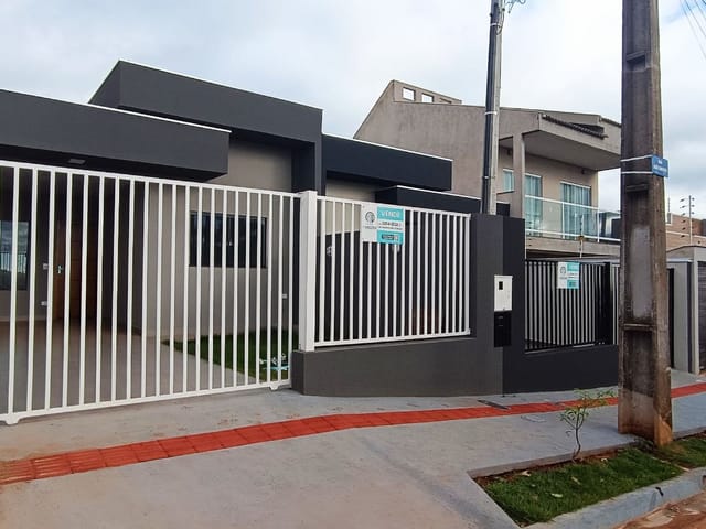 Casa com 126m² 2 quartos e 2 banheiros, à venda, no bairro Jardim Parana em Cambé