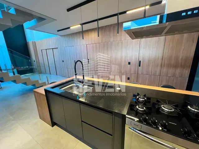 Casa com 400m² 4 quartos e 5 banheiros, à venda, no bairro Residencial Tamboré em Bauru