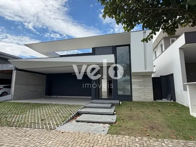 Casa com 350m² 3 quartos e 4 banheiros, à venda, no bairro Piracangaguá em Taubaté