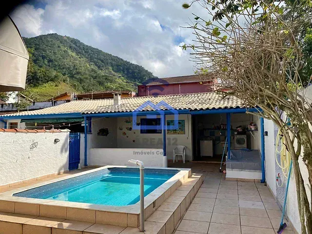 Casa 2 quartos e 1 banheiro, à venda, no bairro Cidade Jardim em Caraguatatuba