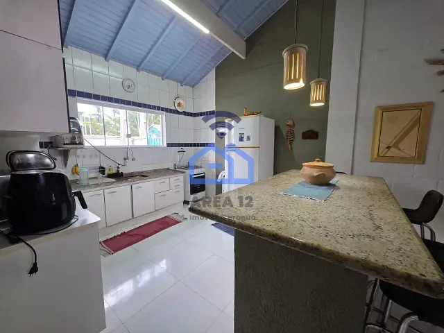 Casa 2 quartos e 1 banheiro, à venda, no bairro Cidade Jardim em Caraguatatuba