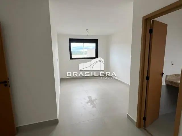 Casa 4 quartos e 4 banheiros, à venda, no bairro Jardim Goiás em Goiânia