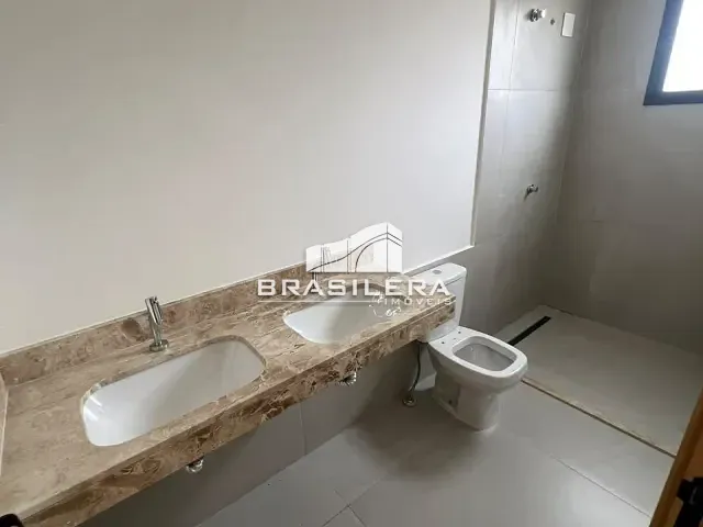 Casa 4 quartos e 4 banheiros, à venda, no bairro Jardim Goiás em Goiânia