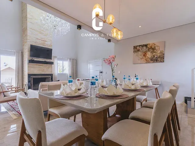 Casa com 920m² 3 quartos e 4 banheiros, à venda, no bairro Vila Natal em Campos do Jordão