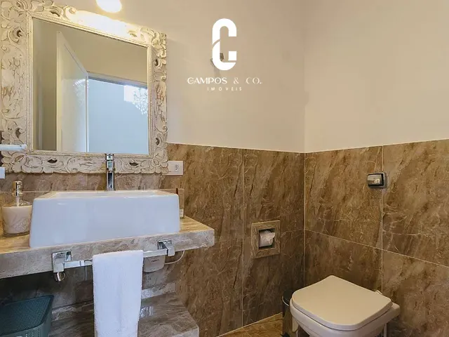 Casa com 920m² 3 quartos e 4 banheiros, à venda, no bairro Vila Natal em Campos do Jordão