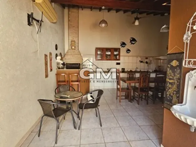 Casa com 250m² 2 quartos e 2 banheiros, à venda, no bairro Jardim Itapuã  em Cravinhos