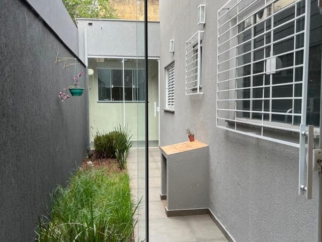 Casa com 360m² 3 quartos e 3 banheiros, à venda, no bairro Jardim Vila Rica em Cambé