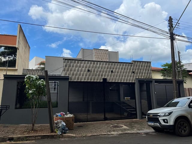 Casa com 360m² 3 quartos e 3 banheiros, à venda, no bairro Jardim Vila Rica em Cambé