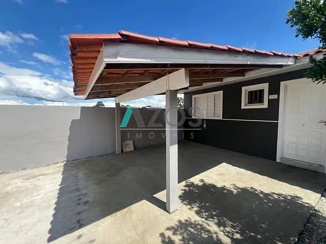 Casa com 165m² 3 quartos e 1 banheiro, à venda, no bairro Das Graças em Colombo