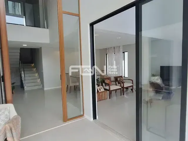Casa 4 quartos e 4 banheiros, à venda, no bairro Alphaville (Abrantes) em Camaçari