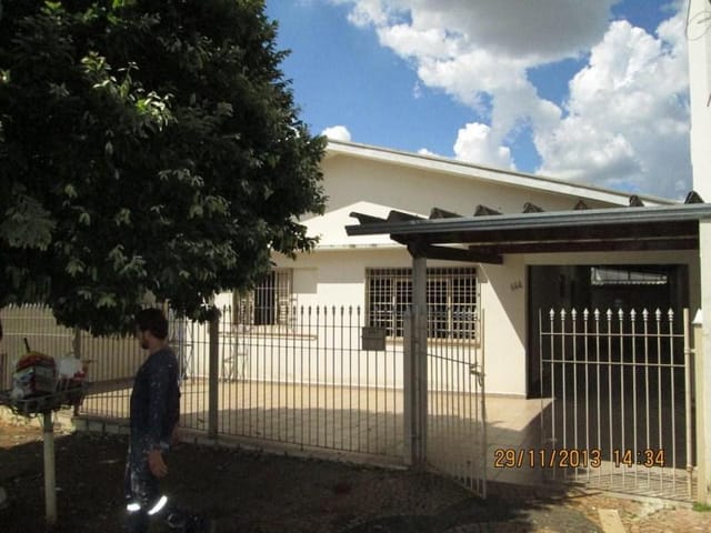 Casa com 275m² 3 quartos e 2 banheiros, para alugar, no bairro Jardim dos Calegaris em Paulínia