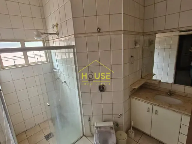 Casa com 313m² 3 quartos e 2 banheiros, à venda, no bairro Santa Eliza em Votuporanga