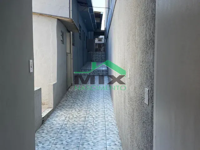 Casa com 35m² 1 quarto e 1 banheiro, para alugar, no bairro Taboão em São Bernardo do Campo