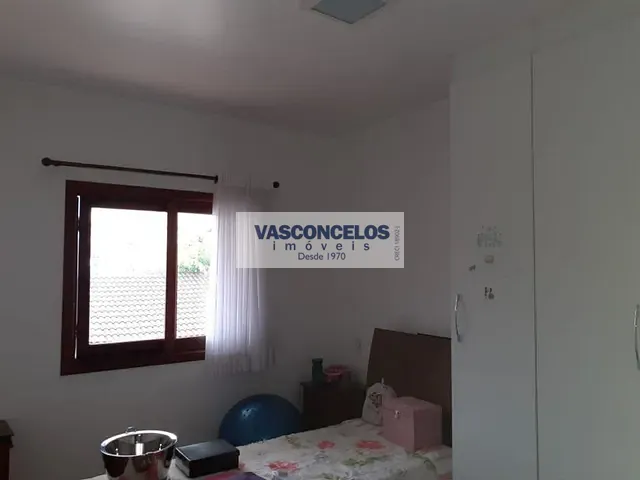 Casa com 360m² 4 quartos e 5 banheiros, à venda, no bairro Jardim das Colinas em São José dos Campos