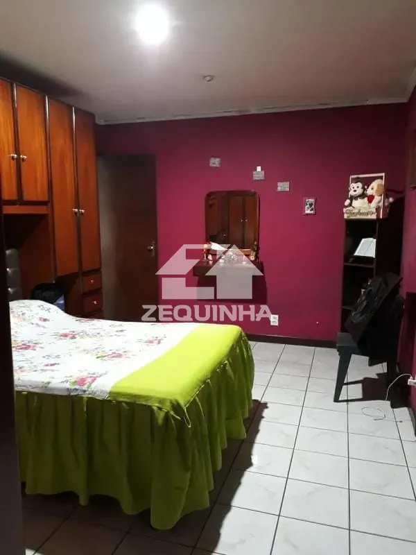 Casa, 3 quartos, 227 m² - Foto 9