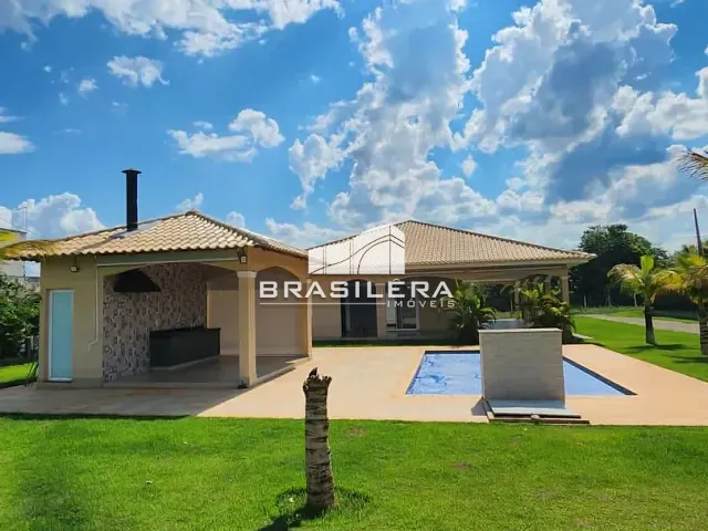 Casa 3 quartos e 4 banheiros, à venda, no bairro Recanto das Águas em Goianira