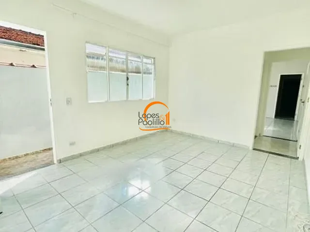 Casa com 150m² 3 quartos e 2 banheiros, para alugar, no bairro Jardim Alvinópolis em Atibaia