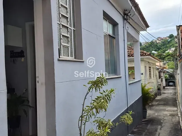 Casa 2 quartos e 2 banheiros, para alugar, no bairro SANTA ROSA em Niterói