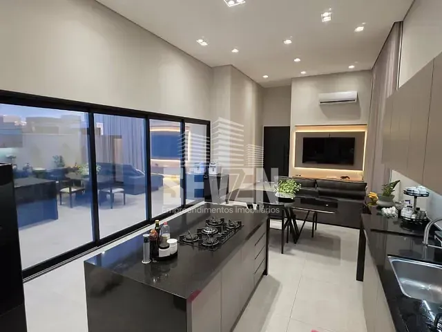 Casa com 300m² 3 quartos e 4 banheiros, à venda ou para alugar, no bairro Residencial Villa de León em Piratininga