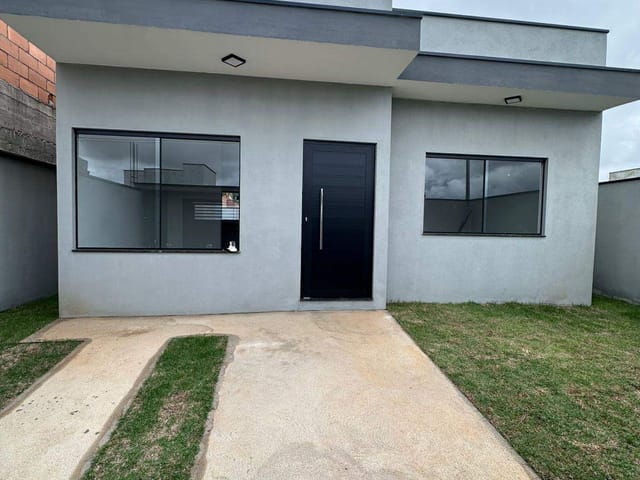 Casa com 200m² 2 quartos e 1 banheiro, à venda, no bairro Sierra em Extrema