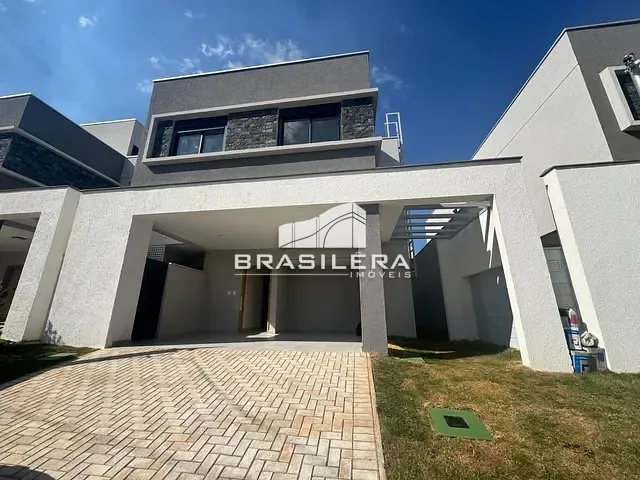 Casa 4 quartos e 5 banheiros, à venda, no bairro Conjunto Residencial Storil em Aparecida de Goiânia