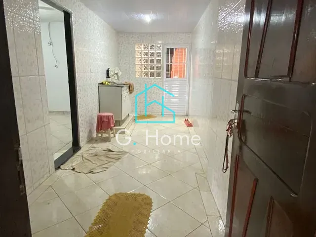 Casa com 250m² 3 quartos e 1 banheiro, à venda, no bairro Conjunto Professora Hilda Mandarino em Londrina