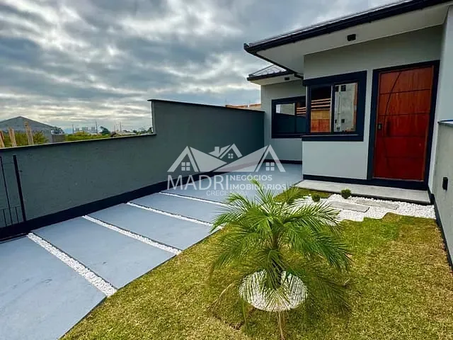 Casa 2 quartos e 1 banheiro, à venda, no bairro Villa Toscana em Palhoça