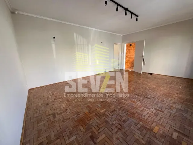 Casa com 520m² 3 quartos e 1 banheiro, para alugar, no bairro Jardim Panorama em Bauru