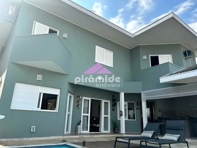 Casa com 380m² 3 quartos e 4 banheiros, à venda, no bairro Jardim Coleginho em Jacareí