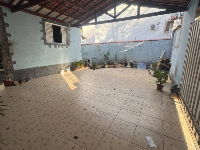 Casa com 300m² 2 quartos e 1 banheiro, à venda, no bairro Jardim São Cristóvão em Extrema